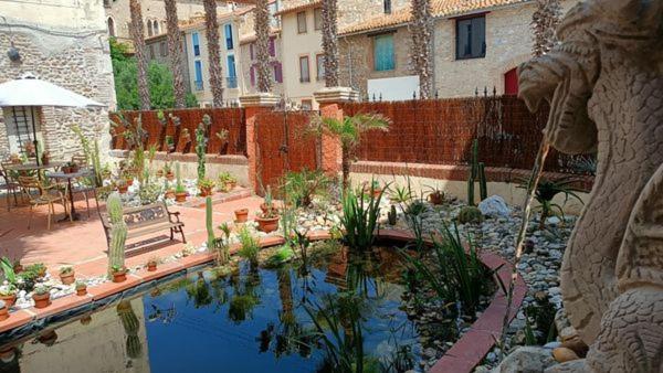 El Castell Embruixat Otel Saint-Hippolyte  Dış mekan fotoğraf